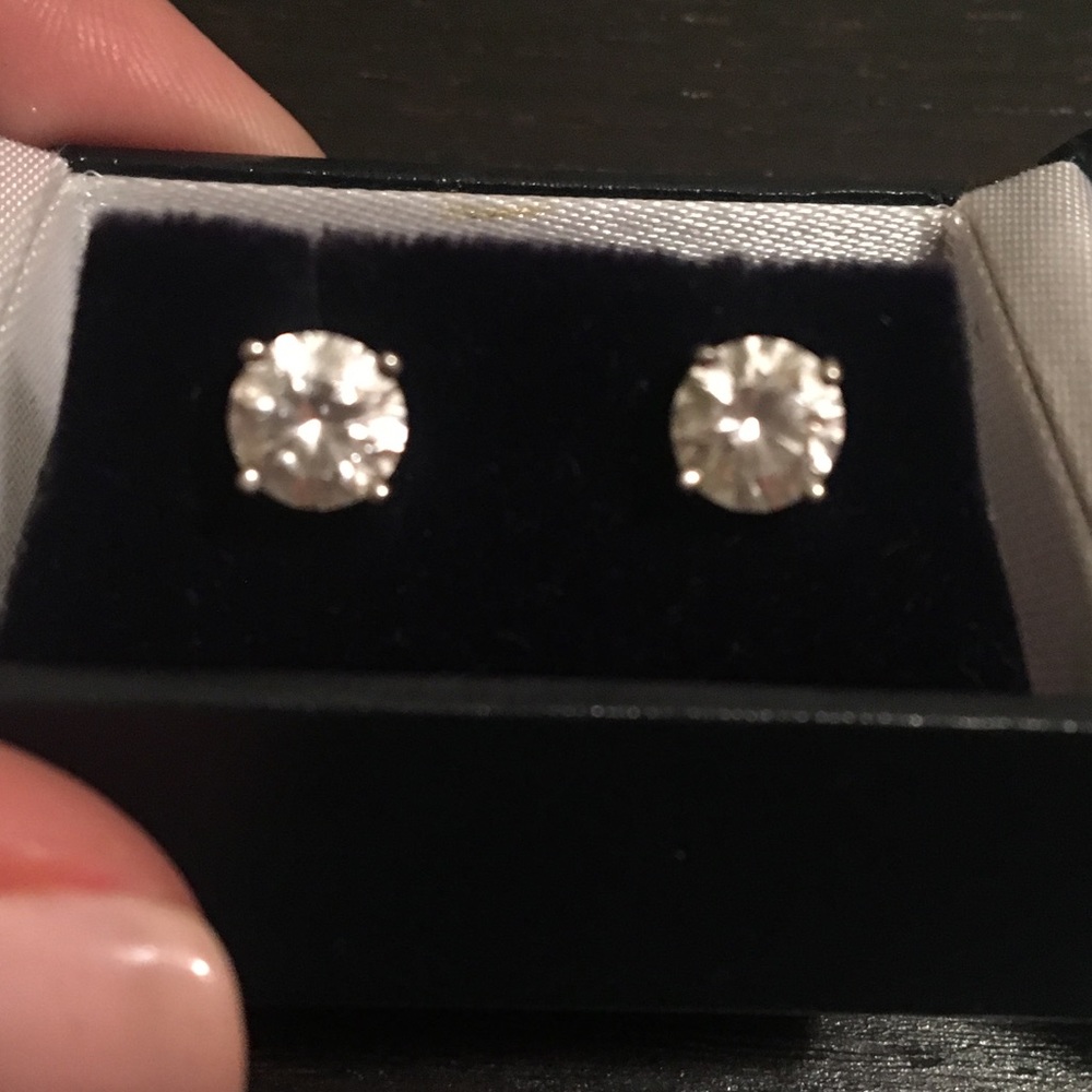 Cubic Zirconia Studs